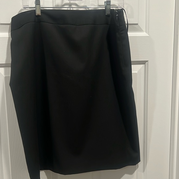 Anne Klein Dresses & Skirts - Black skirt